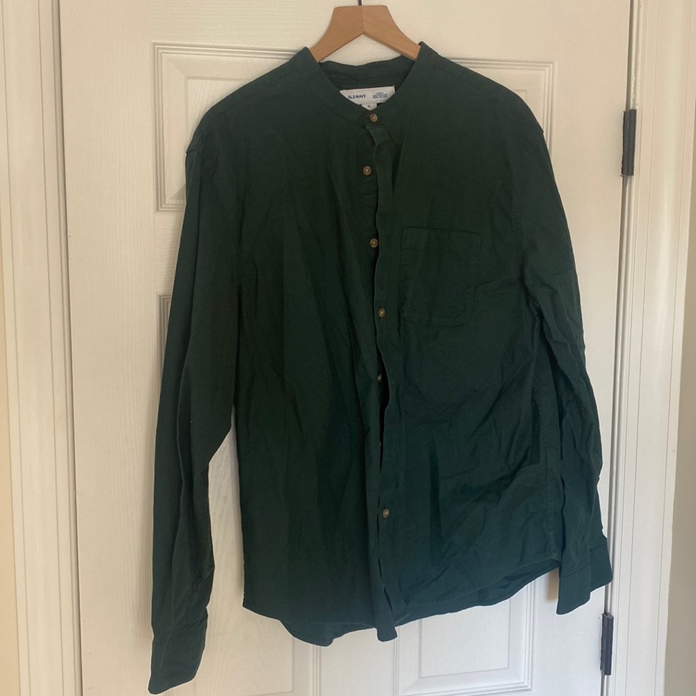 Old Navy “Grandad collar”/mandarin collar button down shirt